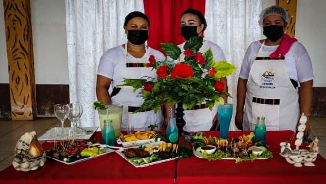 Cocineros y chefs de Champerico finalizan diplomado de diversificación gastronómica