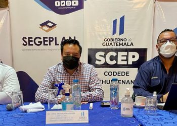 Promueven becas de partería a nivel universitario