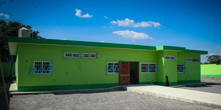 Después de 22 años de gestiones, vecinos de Santa Cruz Muluá cuentan con puesto de Salud