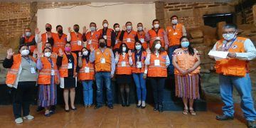 Integrantes de la Codred de Huehuetenango reciben acreditaciones