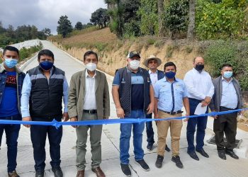 Optimización de camino rural beneficia a población de San Andrés Itzapa