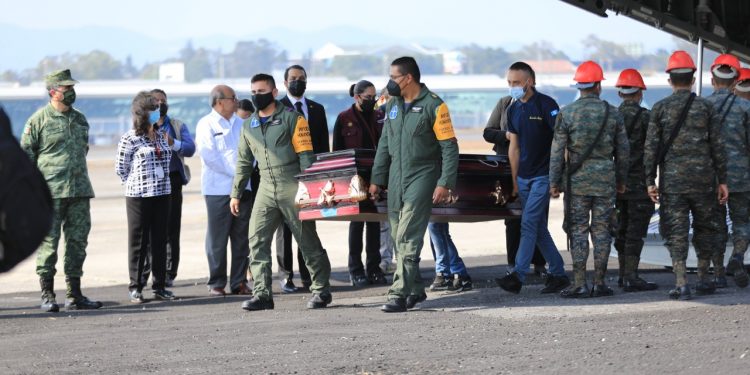 Gobierno apoya repatriación de 15 víctimas de accidente en Chiapas