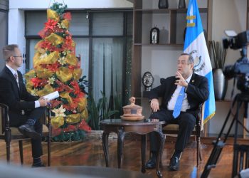 Mandatario destaca avances en la recuperación económica durante 2021