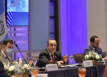 Casa Blanca felicita y aplaude trabajo del gobierno del presidente Giammattei