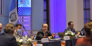 Casa Blanca felicita y aplaude trabajo del gobierno del presidente Giammattei