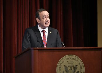 Presidente sostiene encuentro con sector privado de Estados Unidos