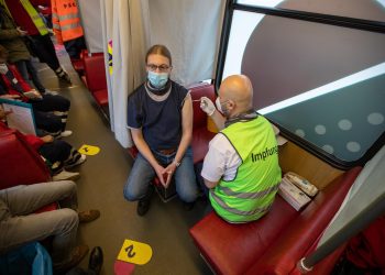 Alemania afronta una Navidad con baja tasa de vacunación y el avance de ómicron