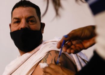 Argentina instaurará pase sanitario para actividades de riesgo epidemiológico