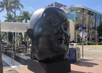 Exhiben en Miami antología de la obra de Botero con música de Emilio Estefan