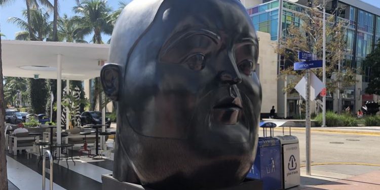 Exhiben en Miami antología de la obra de Botero con música de Emilio Estefan