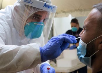 Puerto Rico detecta su primer caso de la variante ómicron del coronavirus