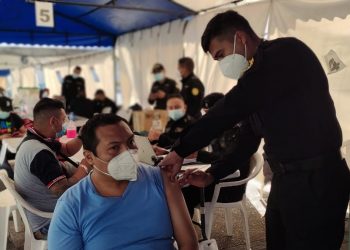 Vacunación contra el COVID-19 continúa con avances positivos