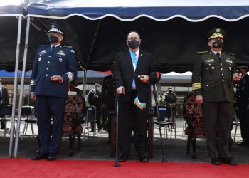 Presidente participa en graduación de promoción 157 de cadetes de la Escuela Politécnica
