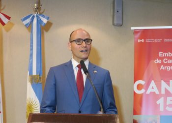 Canadá recomienda a sus ciudadanos no viajar al extranjero por ómicron