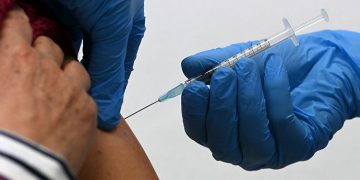 OMS: Pandemia avanza a 2 velocidades, vacunados y no vacunados