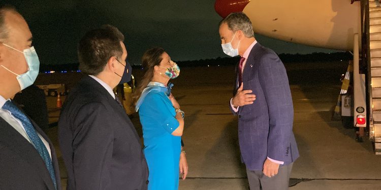 El rey de España llega a Barranquilla por el Congreso Mundial de Juristas