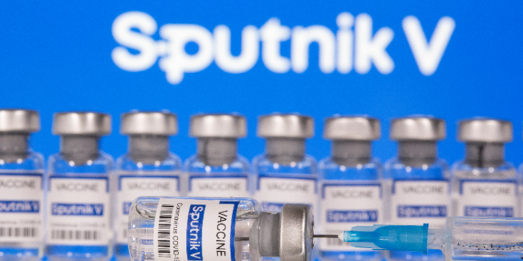 Estudio destaca que vacuna Sputnik V es más efectiva contra ómicron