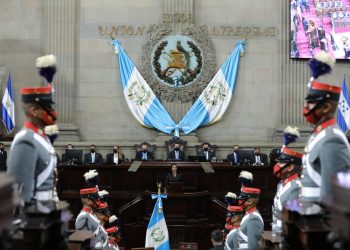 Juramentan a la nueva junta directiva del Congreso de la República