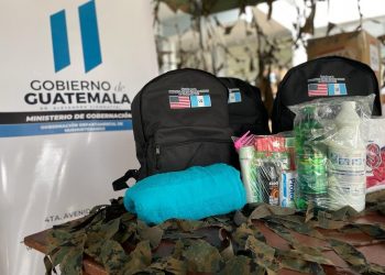 Kits de higiene personal benefician a vecinos de Santiago Chimaltenango y Unión Cantinil