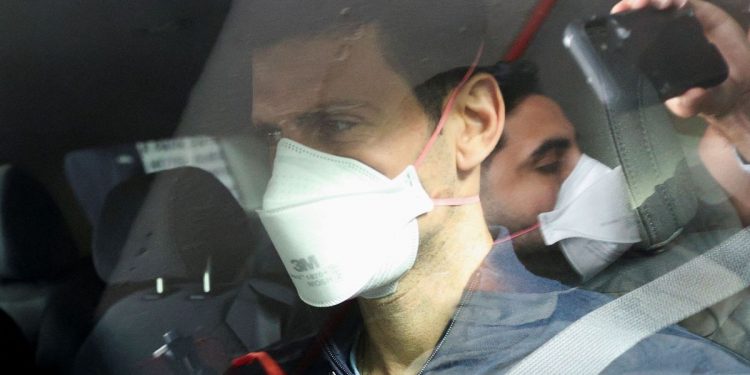 Novak Djokovic llega a Belgrado tras ser expulsado de Australia