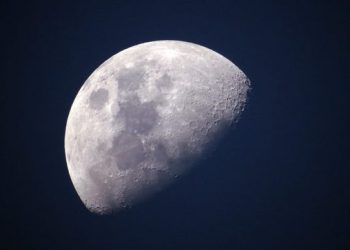 China aprueba construir una base de exploración en el polo sur de la Luna