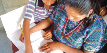 Gobierno apoya a 131 mil 799 personas en procesos de alfabetización