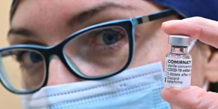 BioNTech y Pfizer desarrollarán primera vacuna mRNA contra herpes zóster