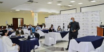 Capacitan a casi 6 mil personas sobre uso de sistemas financieros públicos