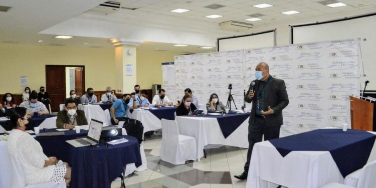 Capacitan a casi 6 mil personas sobre uso de sistemas financieros públicos