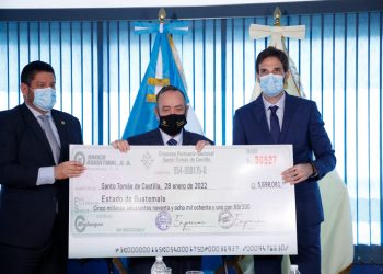 Portuaria Santo Tomás de Castilla entrega utilidades del período 2021 al Gobierno y municipalidades de Izabal