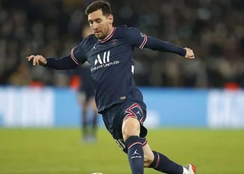 Messi, ya negativo, ha llegado a París y se entrenará con el PSG
