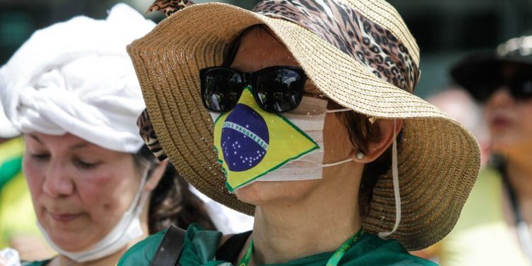 Brasil espera aumento de casos similar al de España, Reino Unido y Francia