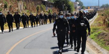 Agentes de la PNC llevan a cabo patrullajes de seguridad y de acercamiento en comunidad de Nahualá, Sololá.