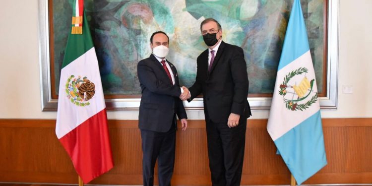 Cancilleres de Guatemala y México dialogan sobre abordaje de causas estructurales de la migración irregular