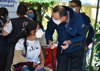 El presidente Alejandro Giammattei se involucró en el Plan Nacional de Vacunación durante la cuarta gira presidencial de 2021.
