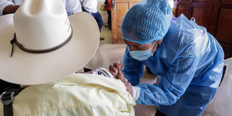 Personal de Salud sigue atendiendo a la población de San Marcos.