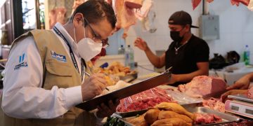 Diaco verifica precios de granos básicos, azúcar y carne