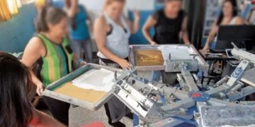 Privados de libertad aprenden oficios en distintos talleres