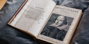 Universidad canadiense se hace con valiosa primera edición de “First Folio”