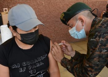 Qué centros de vacunación están habilitados este domingo