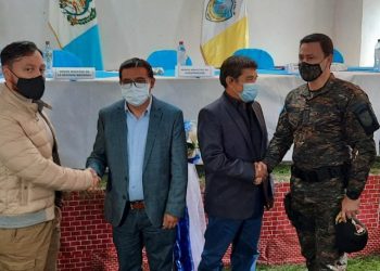 Mesa de diálogo permite solucionar conflicto por agua en Sololá