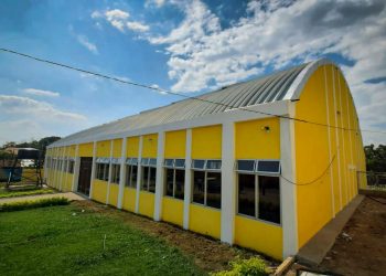 Autoridades supervisan avance de proyecto en El Asintal