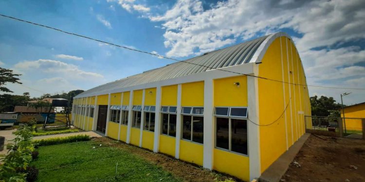 Autoridades supervisan avance de proyecto en El Asintal