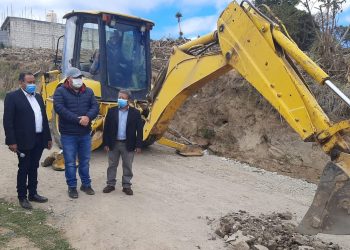 Recursos extraordinarios permiten pavimentar vía en Patzún