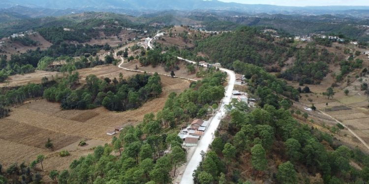 Pavimentación de tramo agiliza tránsito por comunidad de San Antonio Ilotenango