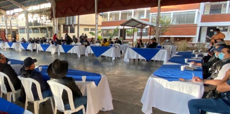 Cocode de Chimaltenango gestionan proyectos de saneamiento
