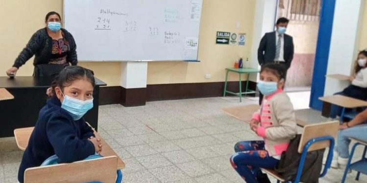 Establecimientos privados de Totonicapán comienzan clases