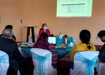 Autoridades de Quiché discuten estrategias para prevenir embarazos en menores