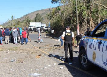 Diálogo permite liberar tramo bloqueado