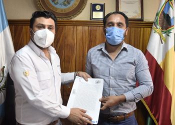 San Carlos Alzatate, Jalapa, firma convenios para primeras obras de 2022
